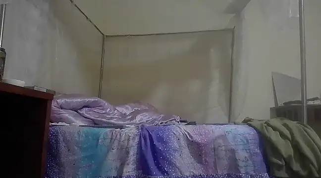 kisstoyousoon2024 online show from January 12, 2025, 10:54 pm