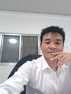 kisstoyousoon2024 online show from September 16, 2025, 8:21 pm