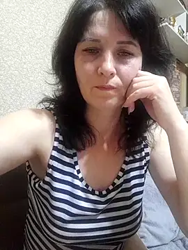 Snapshot of MriaLove31 chatting on November 15, 2025, 5:53 pm MriaLove31 online show from November 15, 2025, 5:53 pm