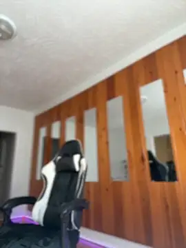 Snapshot of Blazerina chatting on September 17, 2025, 4:41 pm Blazerina online show from September 17, 2025, 4:41 pm