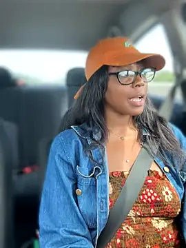 Snapshot of Blazerina chatting on September 19, 2025, 5:13 pm Blazerina online show from September 19, 2025, 5:13 pm