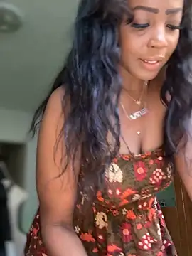 Snapshot of Blazerina chatting on October 7, 2025, 9:34 pm Blazerina online show from October 7, 2025, 9:34 pm