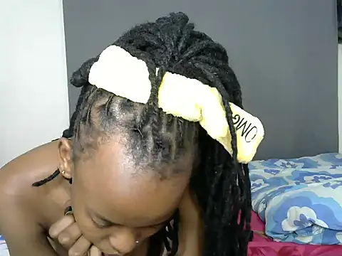 pretty betty online show from March 17, 2025, 7:37 pm