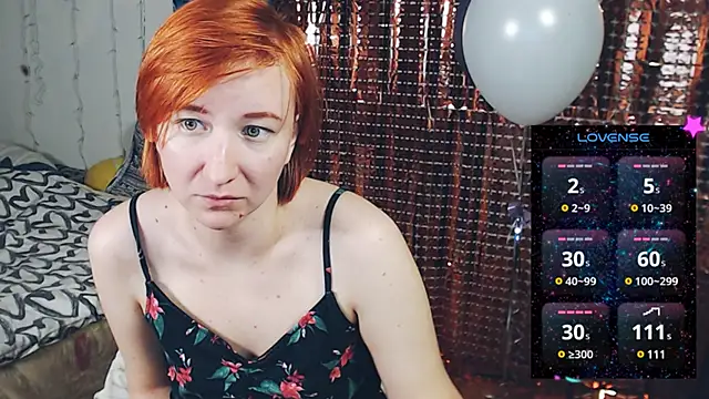 Snapshot of licentia__poetica chatting on February 21, 2025, 8:38 pm licentia  poetica online show from February 21, 2025, 8:38 pm