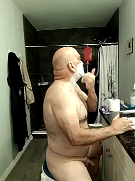 Snapshot of lou63ponce chatting on December 3, 2024, 10:07 pm lou63ponce online show from December 3, 2024, 10:07 pm