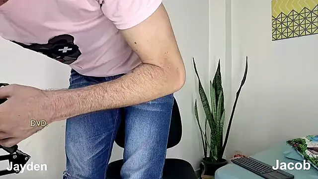 Snapshot of jayydenandjacob chatting on February 12, 2025, 7:56 pm jayydenandjacob online show from February 12, 2025, 7:56 pm