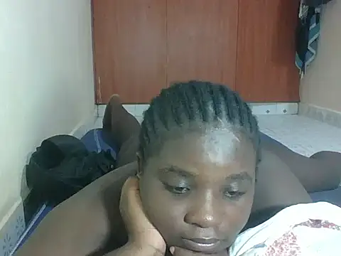 Snapshot of hotebbbyy chatting on May 2, 2026, 3:33 am hotebbbyy online show from May 2, 2026, 3:33 am