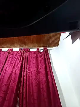 tetasgrandes karol online show from January 11, 2025, 3:42 pm