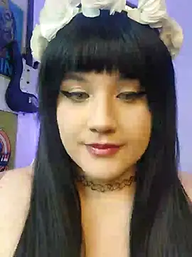 Snapshot of ItsNaiixa chatting on December 18, 2024, 1:59 am ItsNaiixa online show from December 18, 2024, 1:59 am