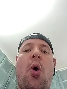 Snapshot of lobito1997 chatting on February 23, 2025, 1:21 pm lobito1997 online show from February 23, 2025, 1:21 pm