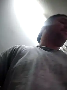 Snapshot of lobito1997 chatting on November 14, 2025, 3:27 am lobito1997 online show from November 14, 2025, 3:27 am