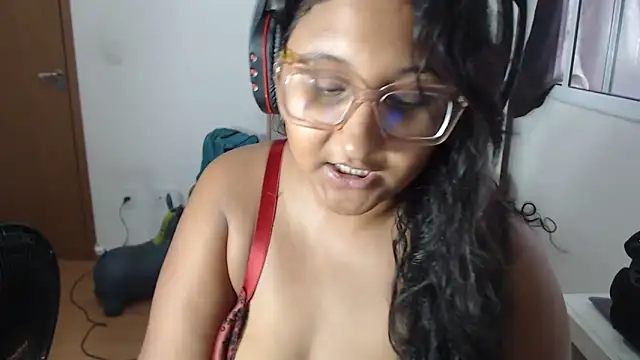 Snapshot of littlejady chatting on February 25, 2026, 2:37 pm littlejady online show from February 25, 2026, 2:37 pm