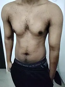 hottboy 39 online show from July 8, 2026, 7:13 am