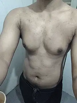 hottboy 39 online show from July 15, 2026, 10:53 am