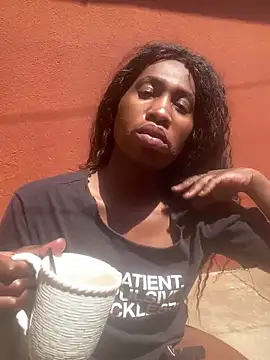 Moorella1 online show from December 5, 2025, 8:01 am