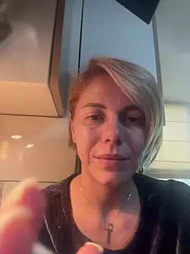 Snapshot of tanyagrey chatting on November 3, 2025, 8:15 am tanyagrey online show from November 3, 2025, 8:15 am