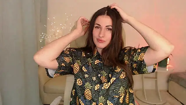 MaryMalory11 online show from February 26, 2025, 2:46 pm