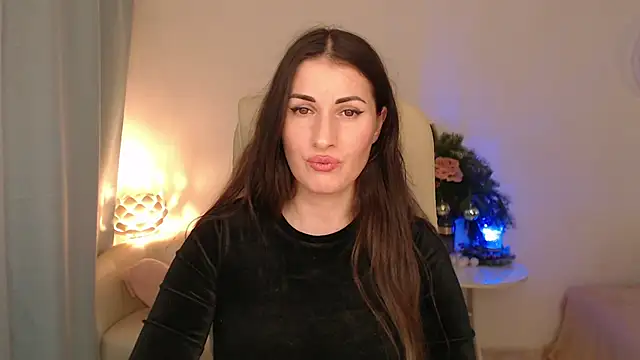 MaryMalory11 online show from December 20, 2025, 6:15 pm