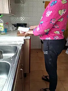 Snapshot of lamorbosa37 chatting on January 14, 2026, 1:50 pm lamorbosa37 online show from January 14, 2026, 1:50 pm