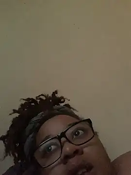 bustypothead online show from October 9, 2025, 5:22 pm