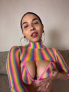Snapshot of ThaliaRivera_ chatting on May 17, 2026, 2:09 am ThaliaRivera online show from May 17, 2026, 2:09 am