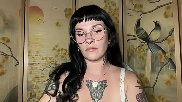 Snapshot of Marcelinegoddess chatting on July 23, 2026, 3:48 am Marcelinegoddess online show from July 23, 2026, 3:48 am