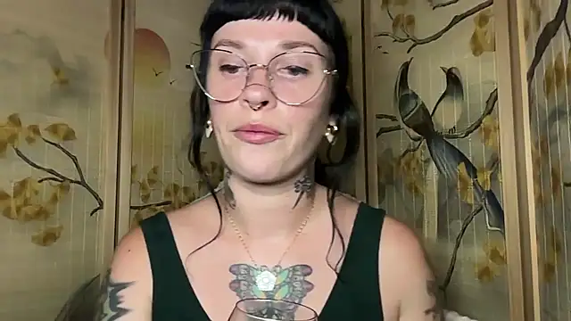 Snapshot of Marcelinegoddess chatting on July 24, 2026, 3:59 am Marcelinegoddess online show from July 24, 2026, 3:59 am
