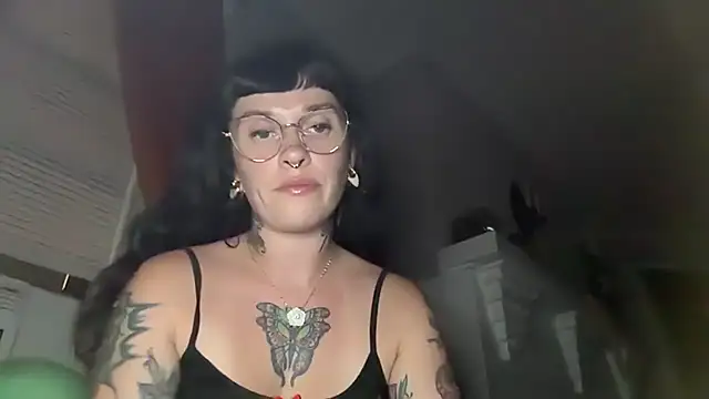 Snapshot of Marcelinegoddess chatting on July 30, 2026, 4:22 am Marcelinegoddess online show from July 30, 2026, 4:22 am