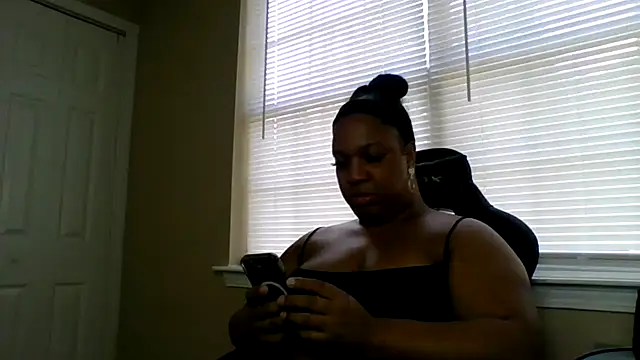 Snapshot of Badgirlbrittt chatting on September 26, 2025, 3:05 pm Badgirlbrittt online show from September 26, 2025, 3:05 pm