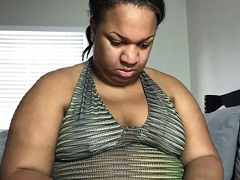Snapshot of Badgirlbrittt chatting on May 20, 2026, 4:35 pm Badgirlbrittt online show from May 20, 2026, 4:35 pm