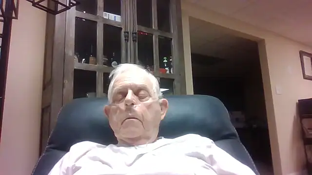 bootlegmanz online show from November 18, 2025, 2:54 pm