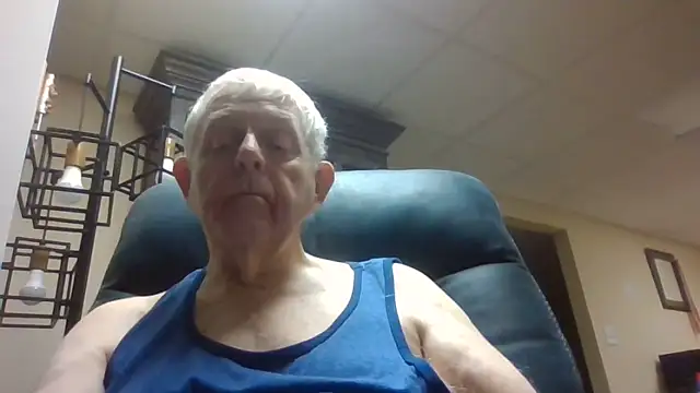 Snapshot of bootlegmanz chatting on June 1, 2026, 7:43 am bootlegmanz online show from June 1, 2026, 7:43 am