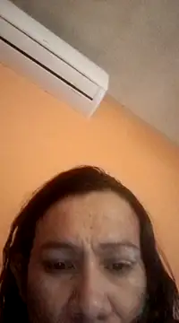 miicheele32 online show from February 2, 2025, 7:04 pm