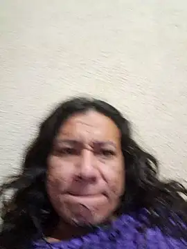 miicheele32 online show from January 15, 2026, 6:51 am