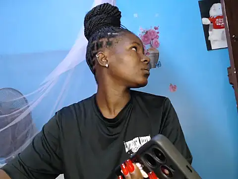 Snapshot of TrishaKalid chatting on February 12, 2026, 9:04 am TrishaKalid online show from February 12, 2026, 9:04 am