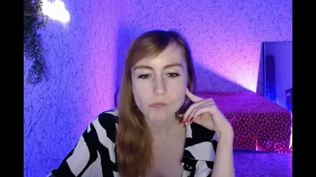 Snapshot of Athena_Richards chatting on December 20, 2024, 4:04 pm Athena Richards online show from December 20, 2024, 4:04 pm