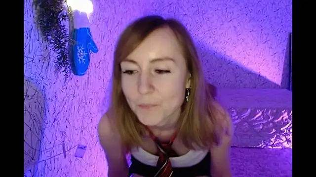 Snapshot of Athena_Richards chatting on February 27, 2025, 2:43 pm Athena Richards online show from February 27, 2025, 2:43 pm