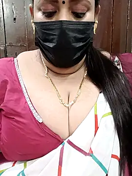 Snapshot of ashikaa_r chatting on March 21, 2025, 2:40 pm ashikaa r online show from March 21, 2025, 2:40 pm