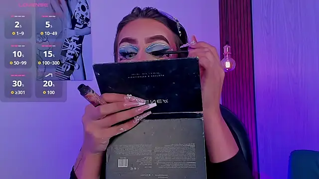 miah connor online show from October 28, 2025, 8:33 pm