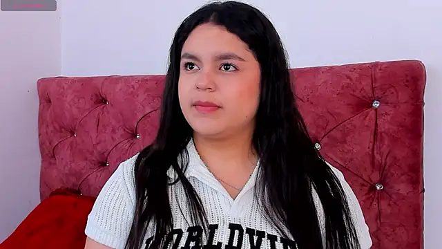 Snapshot of skyhotgirll chatting on June 10, 2026, 5:56 pm skyhotgirll online show from June 10, 2026, 5:56 pm