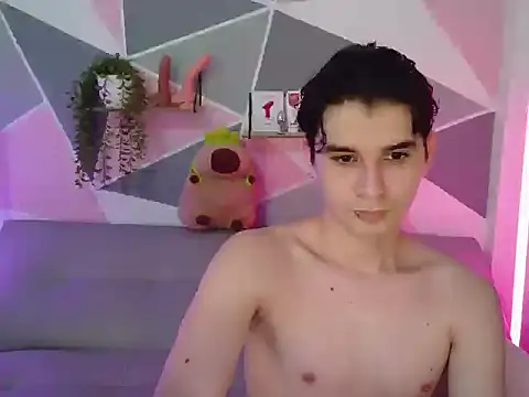 AndrewAnndCherry online show from September 23, 2025, 12:57 am