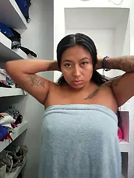 luisa16xxx online show from January 14, 2026, 7:30 pm