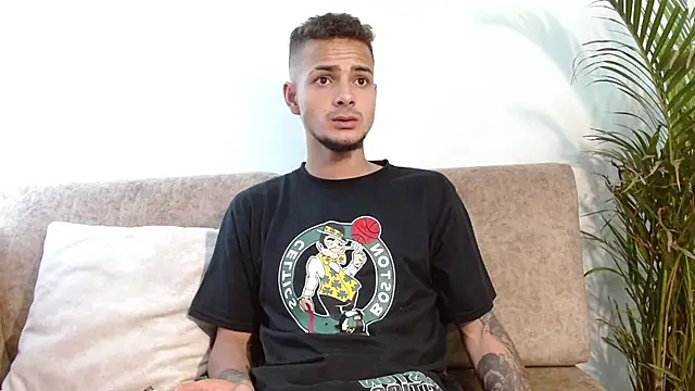 Jeffstyle18 online show from October 25, 2025, 9:31 pm