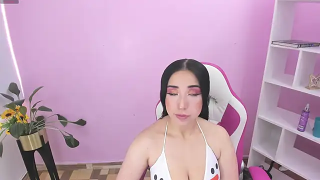 Snapshot of kaory_azumi chatting on December 19, 2024, 6:34 pm kaory azumi online show from December 19, 2024, 6:34 pm