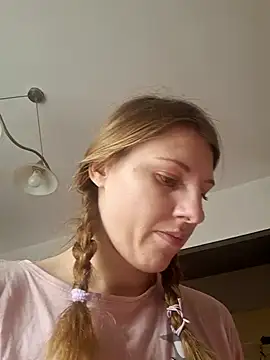 Snapshot of KimySandy chatting on January 24, 2025, 10:21 am KimySandy online show from January 24, 2025, 10:21 am