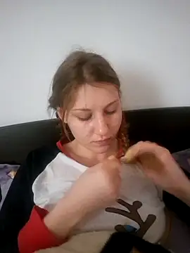 Snapshot of KimySandy chatting on February 5, 2025, 5:52 am KimySandy online show from February 5, 2025, 5:52 am