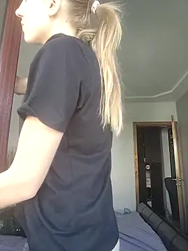 Snapshot of KimySandy chatting on September 19, 2025, 8:16 am KimySandy online show from September 19, 2025, 8:16 am