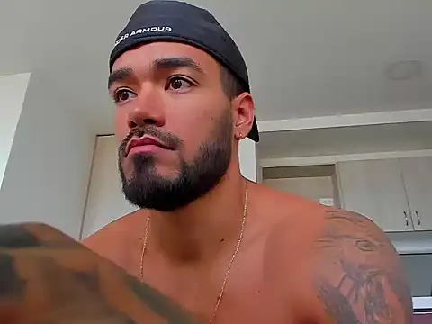 Alexander Martines online show from April 25, 2026, 2:03 pm