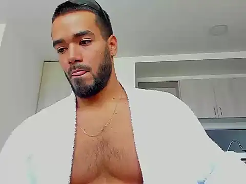Snapshot of Alexander_Martines chatting on April 27, 2026, 6:06 pm Alexander Martines online show from April 27, 2026, 6:06 pm