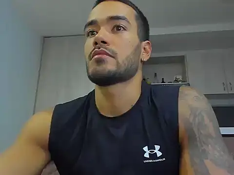 Snapshot of Alexander_Martines chatting on April 30, 2026, 11:42 pm Alexander Martines online show from April 30, 2026, 11:42 pm